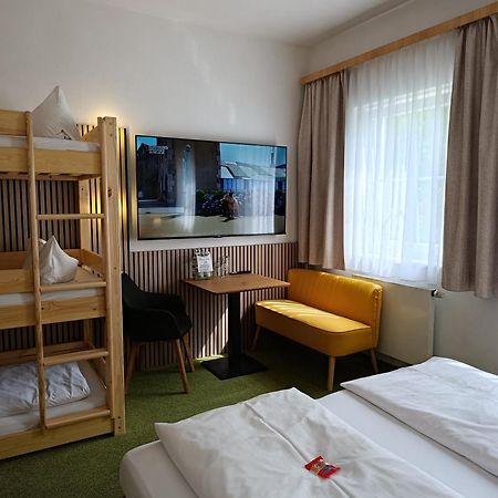 Familienhotel Nahe Der Therme Ердінґ Екстер'єр фото