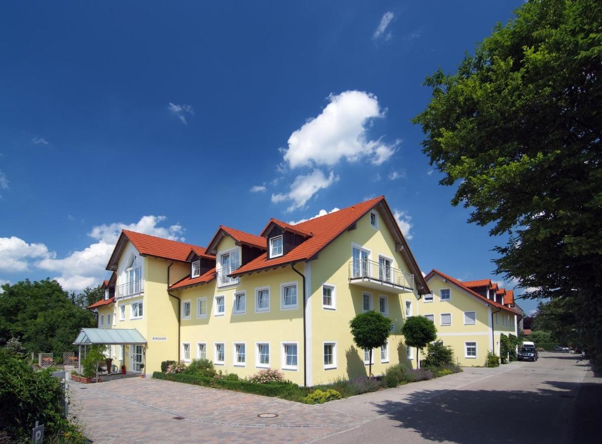 Familienhotel Nahe Der Therme Ердінґ Екстер'єр фото