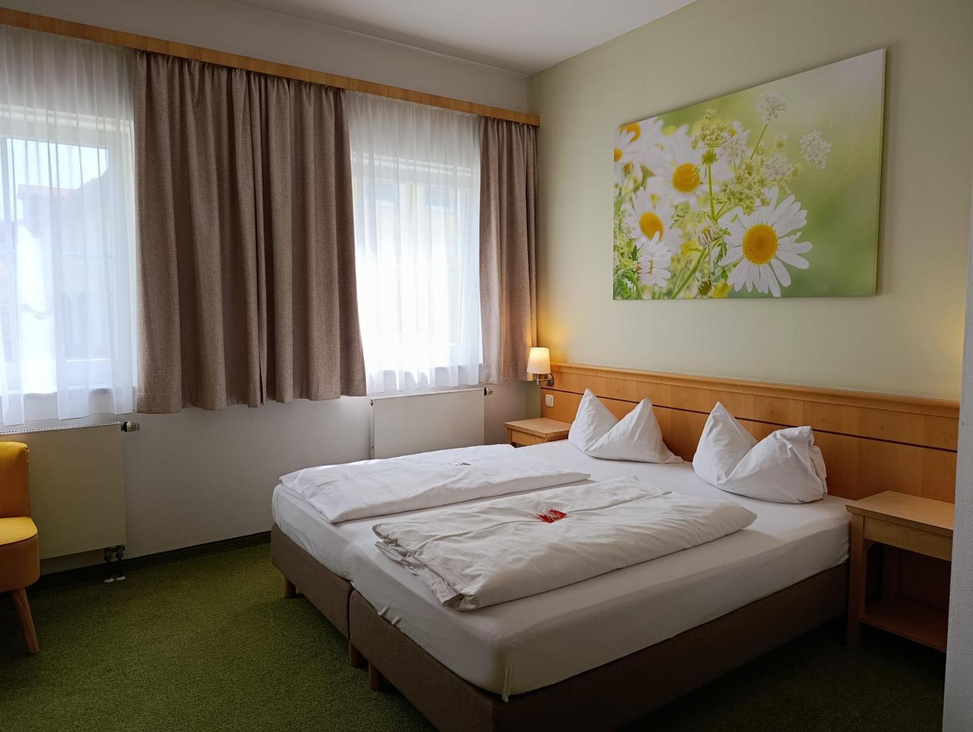 Familienhotel Nahe Der Therme Ердінґ Екстер'єр фото